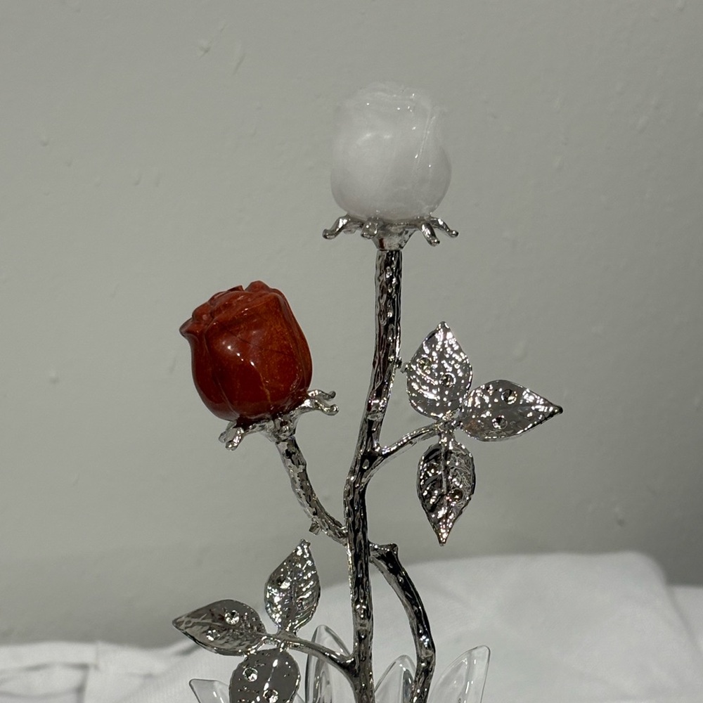 Red Jasper and White Quartz Roses